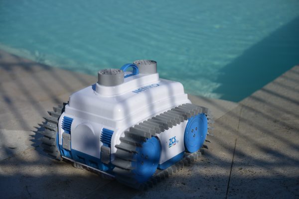 Limpia fondo, paredes y línea de flotación Navegación inteligente Filtros de alta capacidad Eficiencia energética Robot de piscina sin cables Tecnología avanzada de limpieza Mantenimiento sencillo Robot de piscina para piscinas grandes